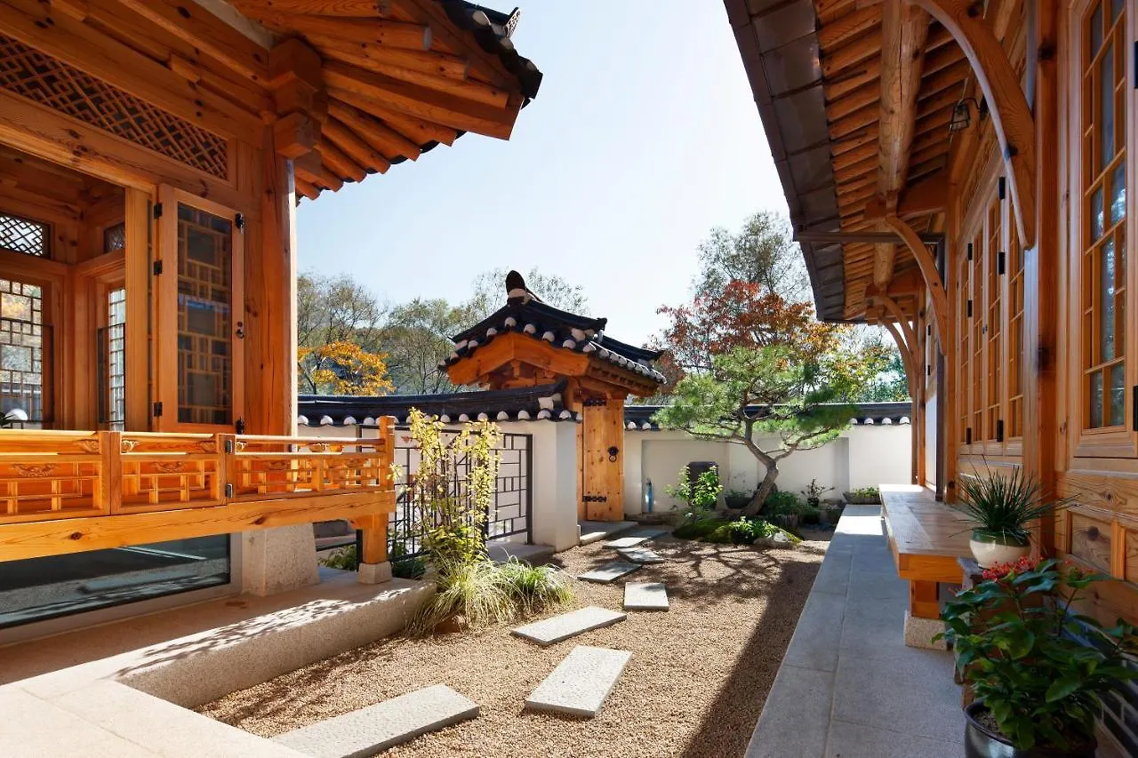 Iriru Luxury Hanok Stay - Eunpyung Hanok Village Σεούλ Σπίτι διακοπών
