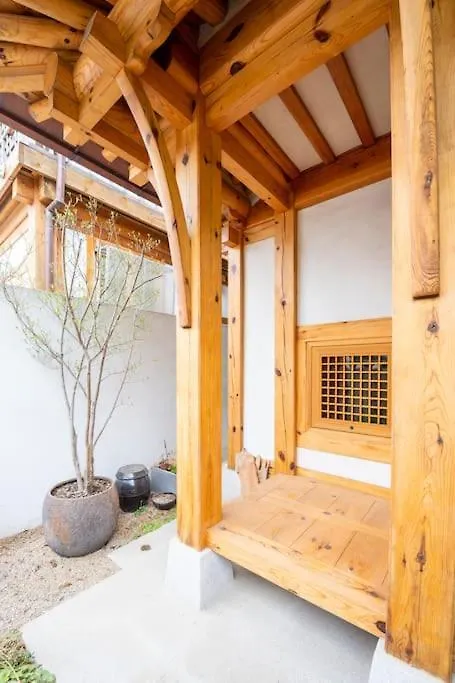 Iriru Luxury Hanok Stay - Eunpyung Hanok Village Σεούλ Σπίτι διακοπών